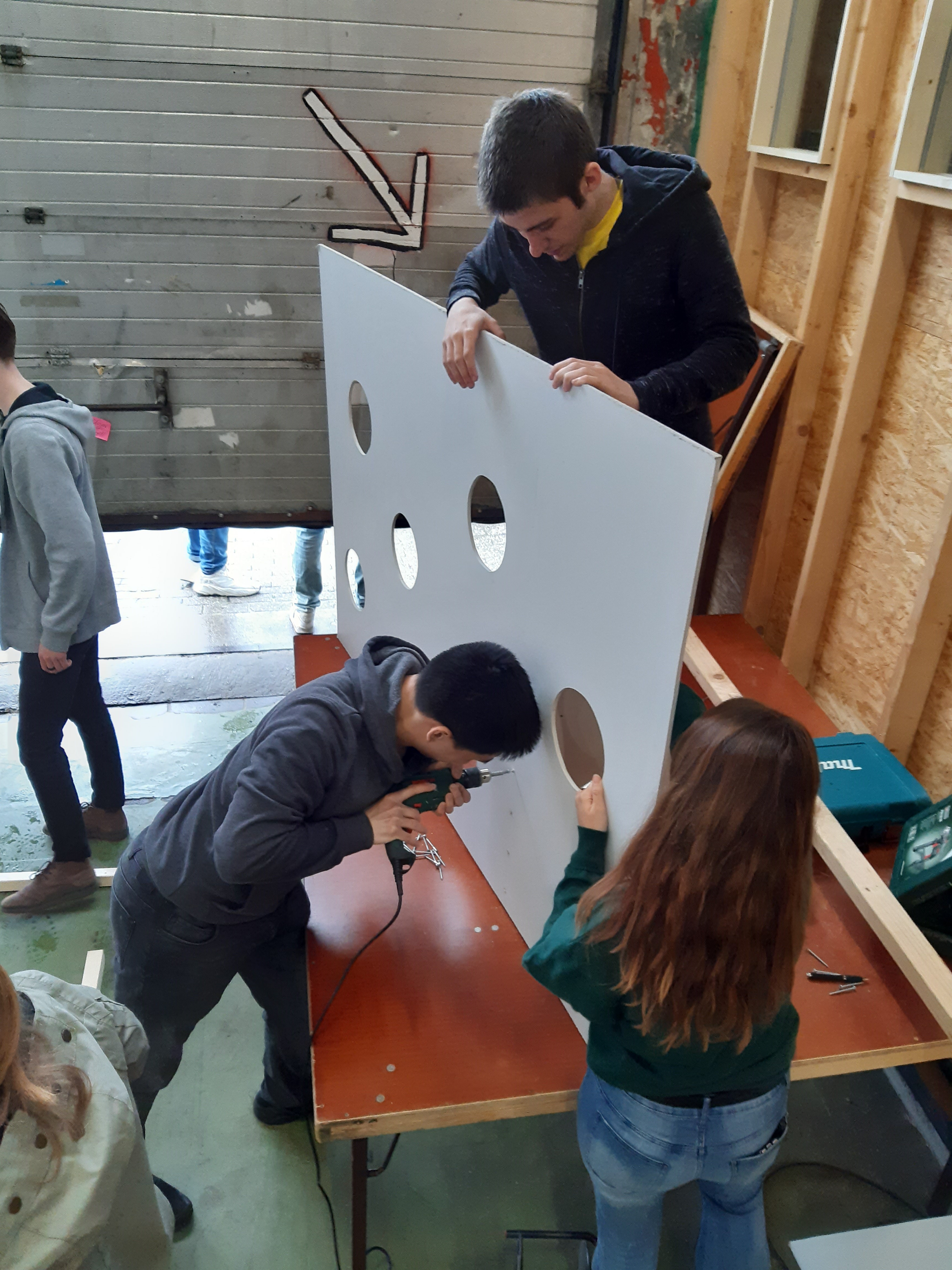 attach triangle to board